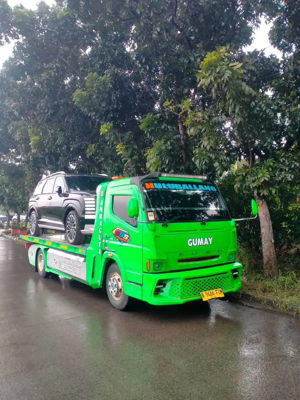 Tow car